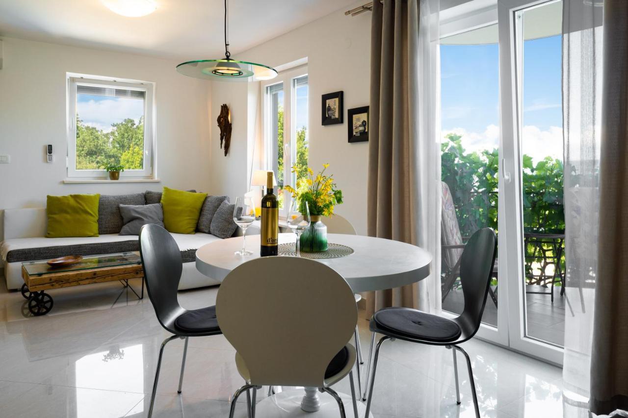 פלומין Ferienhaus Nera מראה חיצוני תמונה